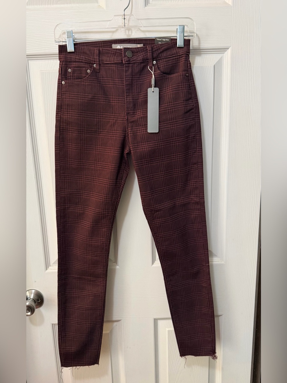 NWT Tractr “Mona” High Rise Crop Skinny Jeans Burgundy Plaid Size 26